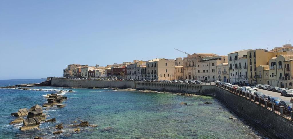 Le Meraviglie Del Lungomare Villa Siraküza Oda fotoğraf